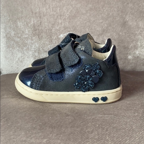 Primigi Sneakers Soft Leather Size 19 - Picture 1 of 8